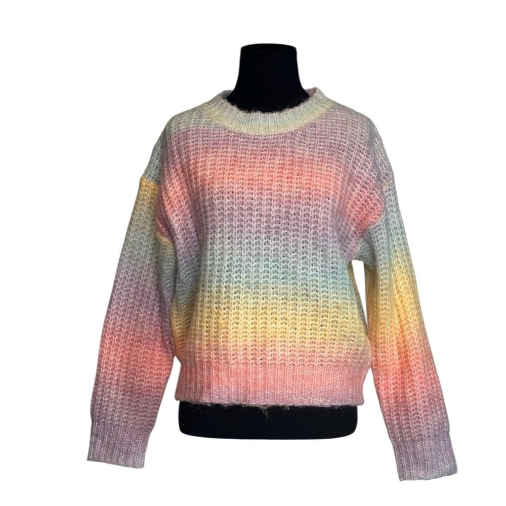 Dreamers rainbow long sleeves sweater size Small